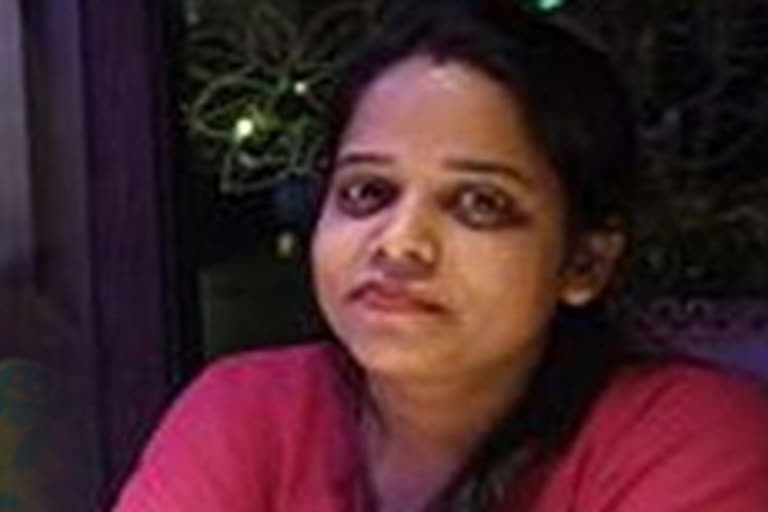 MP IAS Officer Neha Marvya Controversy