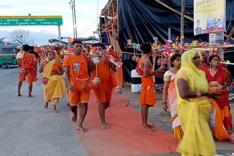 Enthusiasm among devotees on first Monday of Sawan