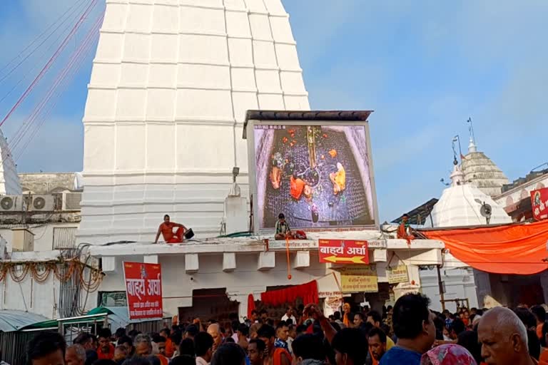 Crowd of devotees in Baba Dham on first Monday of Sawan in Deoghar
