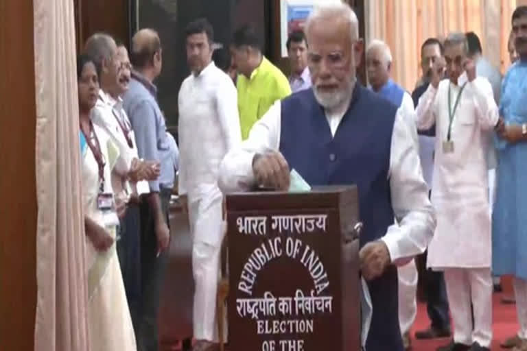 PM Modi casts his vote to elect the new President