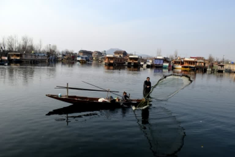 کشمیر:اگلے چوبیس گھنٹوں کے دوران بارشوں کا امکان، شبانہ درجہ حرارت میں اضافہ درج