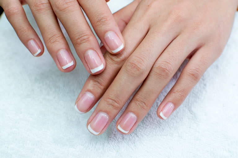 How to take care of nails,  How to avoid nails from breaking, How to avoid nails from becoming weak,  Healthy nail treatment,  Make nails naturally strong,  Natural ingredients to make nails strong,  Nail care tips