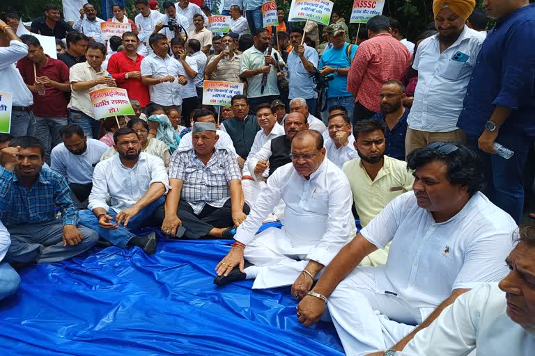 congress secretariat march.