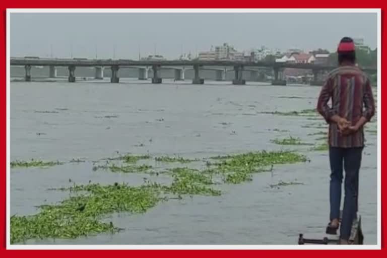 Surat Collector appeal :  સાવધાન, તાપી નદીને લઇ કલેક્ટરે કરી અપીલ