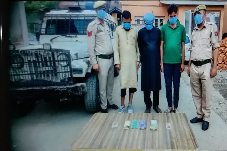 Budgam Police Arrested 03 Gamblers