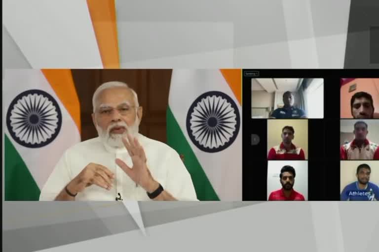 PM MOdi Interaction with players of common wealth games 2022