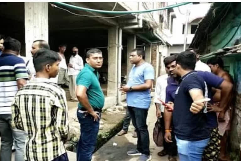 Howrah hooch tragedy claims 9 lives  Nine death reported on Howrah hooch tragedy  Howrah hooch tragedy  Hooch tragedies in Howrah  ഹൗറയില്‍ മദ്യ ദുരന്തം  ഹൗറയില്‍ വ്യാജ മദ്യം കഴിച്ച് മരിച്ചത് 9 പേര്‍  ഹൗറയില്‍ വ്യാജ മദ്യം