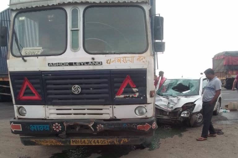 accident in pune solapur highway