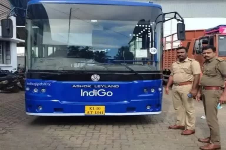 indigo bus rax arrears  indigo bus kerala motor vechicle department issue  Indigo bus in mvd custody  indigo bus in kerala  ഇൻഡിഗോ ബസ് കേരള  ഇൻഡിഗോ ബസ് കസ്‌റ്റഡിയിൽ  മോട്ടോവാഹന വകുപ്പ് ഇൻഡിഗോ ബസ്  ഇൻഡിഗോ ബസ് പിഴ  ഇൻഡിഗോ ബസ് നികുതി കുടിശിക