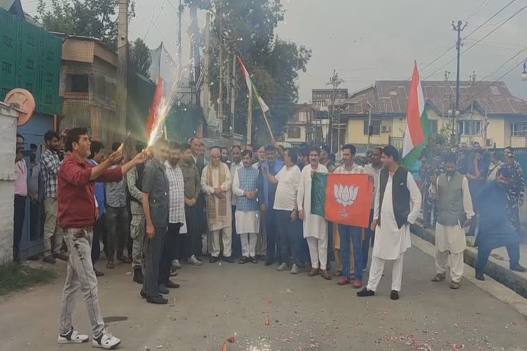 draupadi-murmu-inches-towards-15-prez-victory-celebration-at-srinagar-bjp-office-in-srinagar