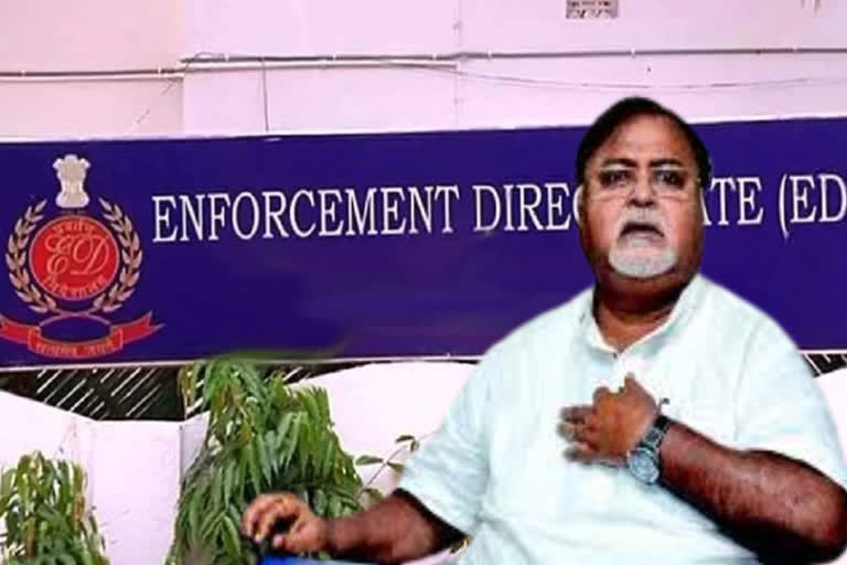 Partha Chatterjee feels chest pain during ED interrogation