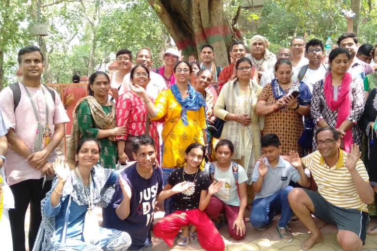 migrants from Muscat reach Kanhaiyasthan ISKCON temple