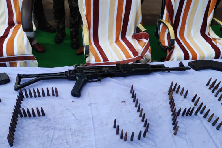 TWO NAXALITES INCLUDING WOMAN ARRESTED WITH AK 47 AND SLR IN JAMUI BIHAR