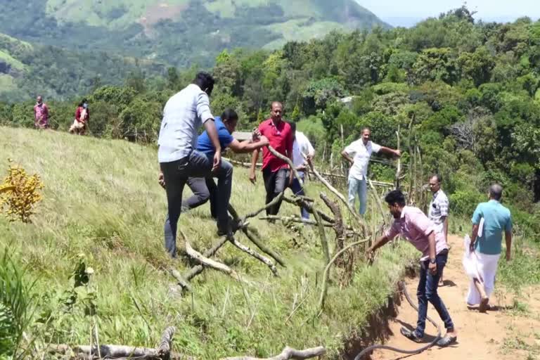 BJP leader s anticipatory bail plea rejected  encroaching government land and carrying out construction work  സർക്കാർ പുറമ്പോക്ക് ഭൂമി കൈയേറി നിർമാണപ്രവർത്തം  ബിജെപി നേതാവിന്‍റെ മുൻകൂർ ജാമ്യാപേക്ഷ തള്ളി കോടതി  നെടുങ്കണ്ടം ചതുരംഗപ്പാറ വില്ലേജ് ബിജെപി നേതാവ് ജോണിക്കുട്ടി  ഇടുക്കി 80 എക്കറോളം സർക്കാർ ഭൂമി കൈയേറി നിർമാണം  BJP leader encroaching government land and carrying out construction work  BJP leader s anticipatory bail plea in government Land encroachment case rejected  Land encroachment case BJP leader s anticipatory bail plea rejected  ഭൂമി കയ്യേറ്റം വാർത്ത