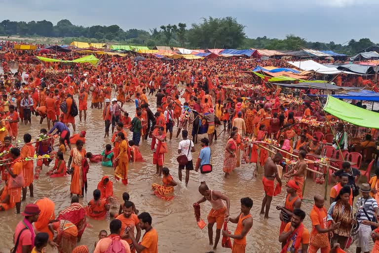 श्रावणी मेले के दौरान अजगैवीनगरी में सौहार्द और भाईचारे का संगम