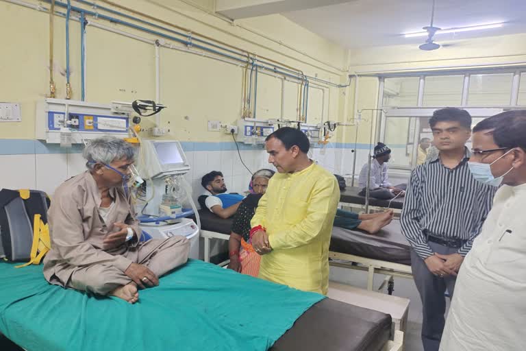 Dhan Singh Rawat did a surprise inspection of Shrikot Base Hospital
