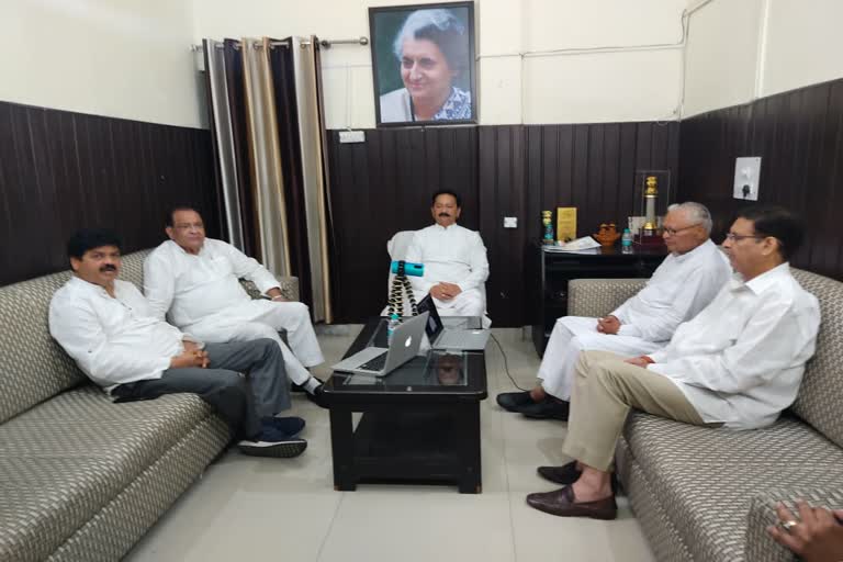 Meeting held at Congress Headquarters regarding August Kranti Day