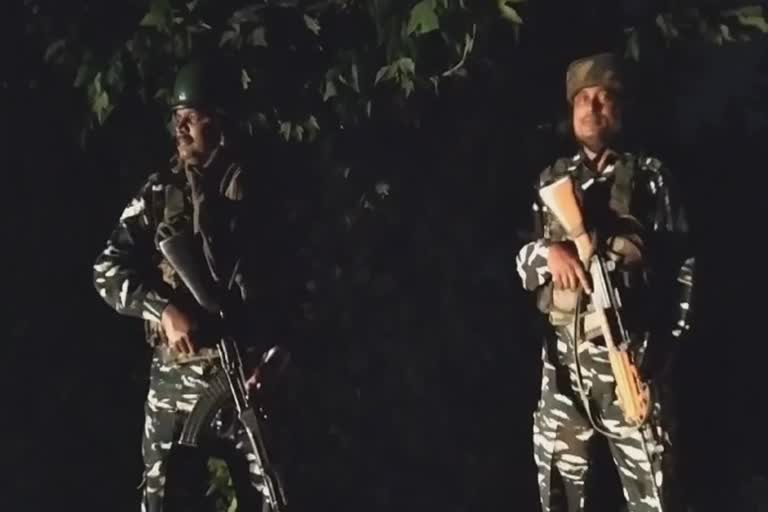 Encounter in kulgam rampur ,2 to 3 militants trapped