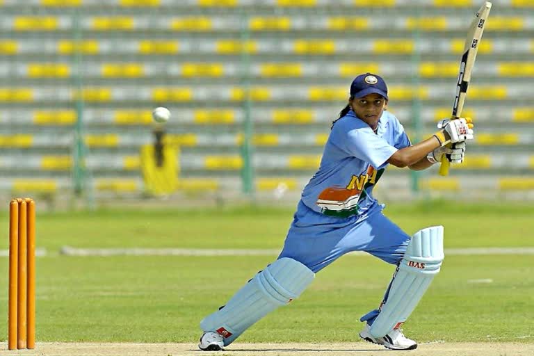 cricket news  Karuna Jain  announces retirement  retirement from all forms of cricket  India wicketkeeper  विकेटकीपर  करुणा जैन  अंतरराष्ट्रीय क्रिकेट  संन्यास