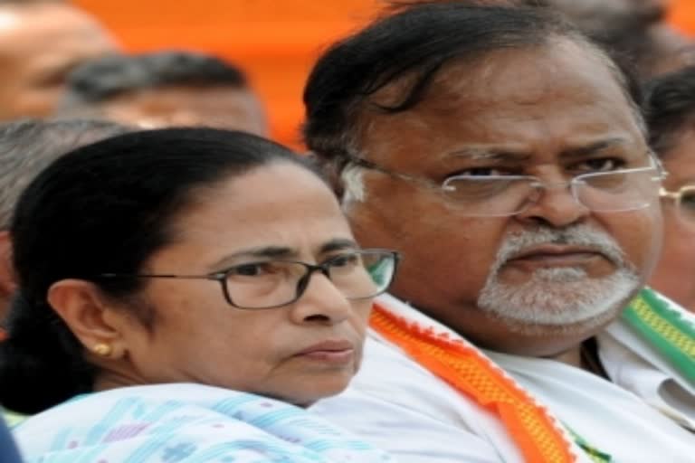 Mamatas name mobile number found in Partha Chatterjee arrest memo