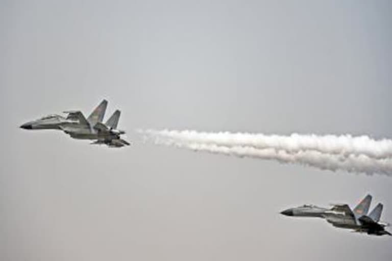 Chinese fighter jets