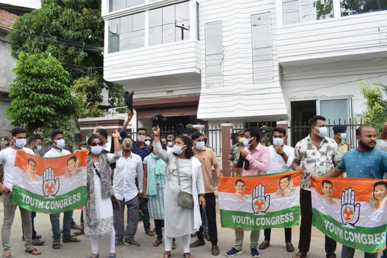 youth congress demands step down of tripura education minister