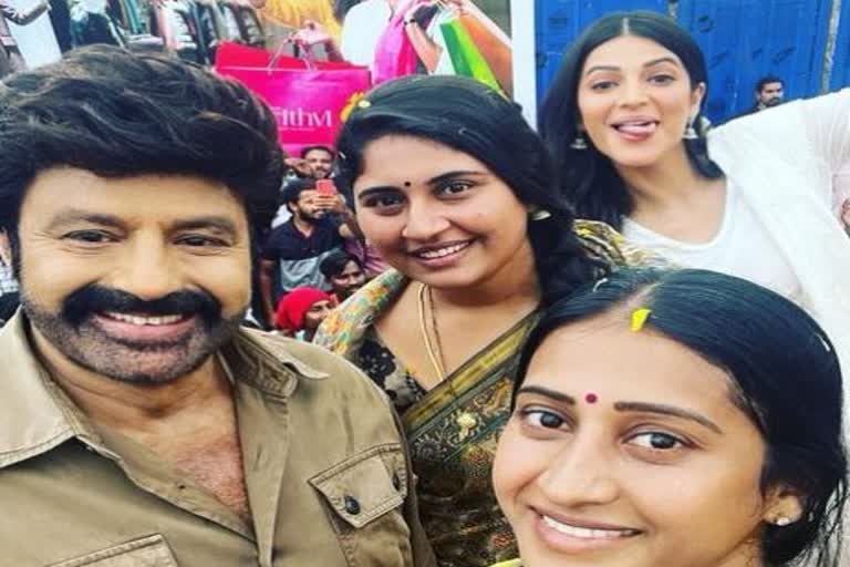 Balakrishna  Shrutihassan funny selfie