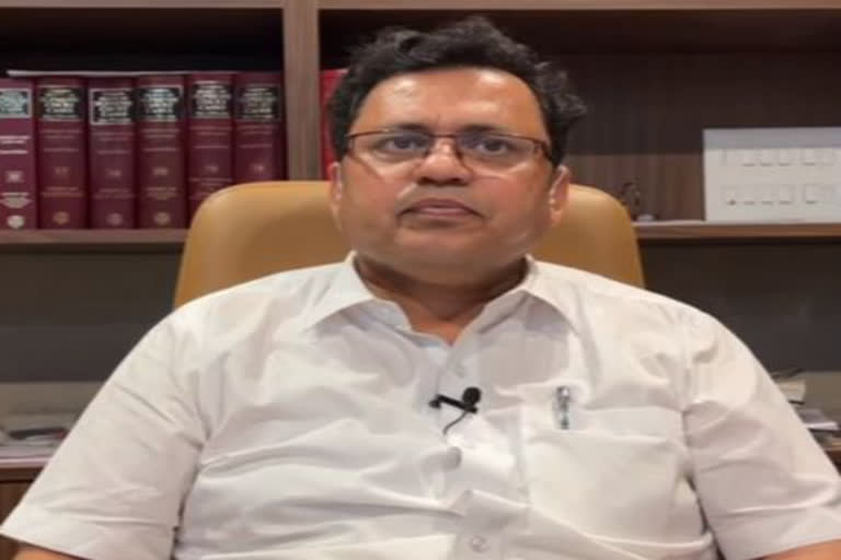 prosecutor Praveen Chavhan removed Ramesh Kadam case