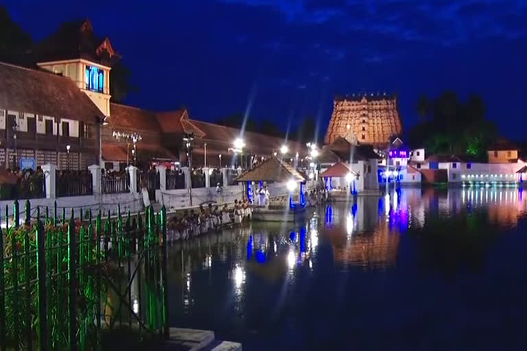 sree padmanabha swamy temple gopuram  padmanabha swamy temple gopuram to be opened for devotees  പദ്‌മനാഭസ്വാമി ക്ഷേത്രം ഗോപുരം തുറക്കുന്നു  പദ്‌മനാഭസ്വാമി ക്ഷേത്ര ഗോപുരത്തിൽ ഭക്തർക്ക് പ്രവേശനം  തിരുവിതാംകൂർ ദേവസ്വം ബോർഡ്  travancore devaswom board