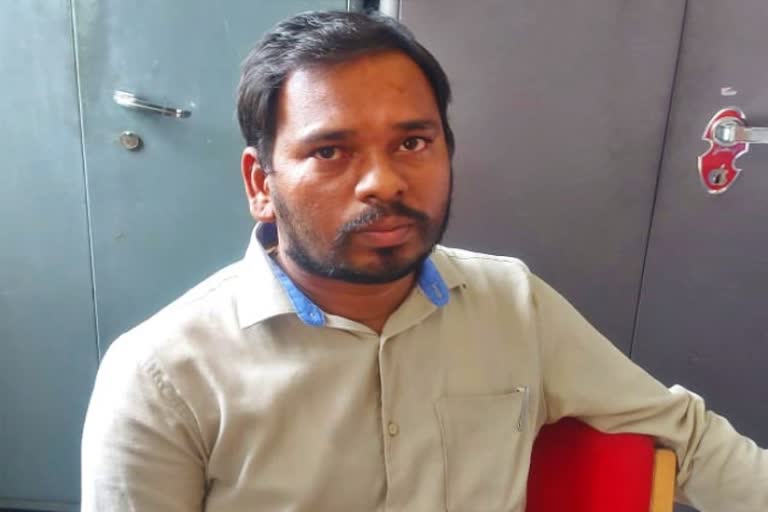 acb-arrested-health-department-employee-for-recieving-bribe-in-chamarajangar