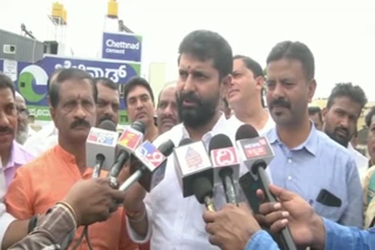 bjp-leader-ct-ravi-mocks-on-congress-mla-zameer-ahmed