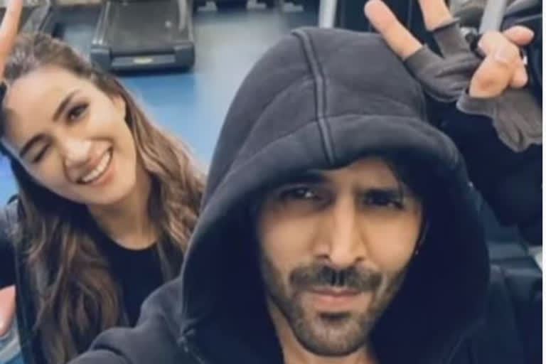 Kartik Aaryan birthday post for Kriti Sanon