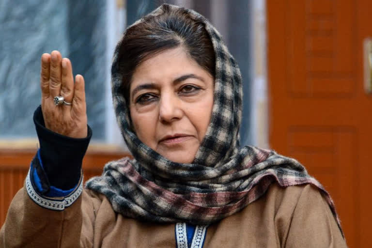 Centre wants to crush journalism says PDP chief Mehbooba Mufti