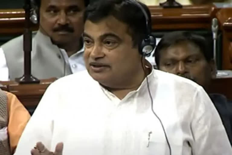 Nitin Gadkari on road accidents