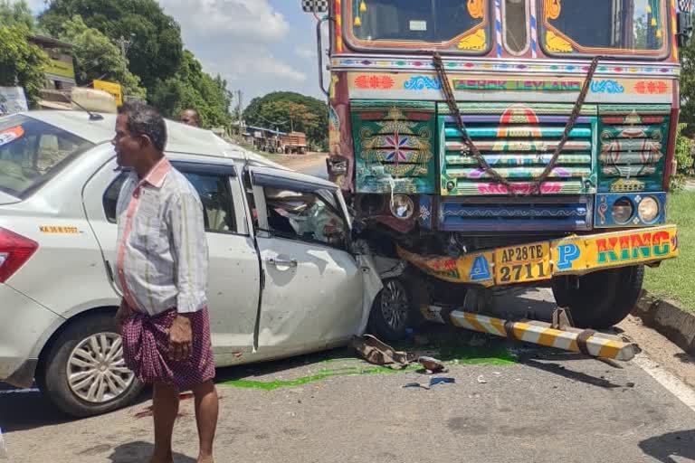 road-accident-in-tirupati-district-two-died