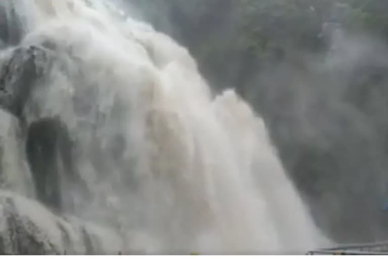 flashfloods in Tamil Nadu:କୃତ୍ରିମ ବନ୍ୟାରେ ୨ ମହିଳା ମୃତ