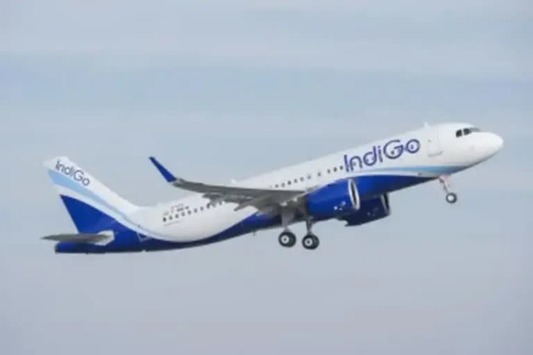 Indigo flight skids off runway  ഇൻഡിഗോ വിമാനം റൺവേയിൽ നിന്ന് തെന്നിമാറി  അസമിൽ ഇൻഡിഗോ വിമാനം