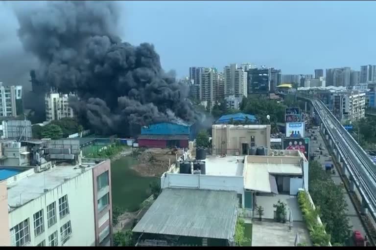 massive-fire-breaks-out-on-film-sets-in-andheri-no-casualties