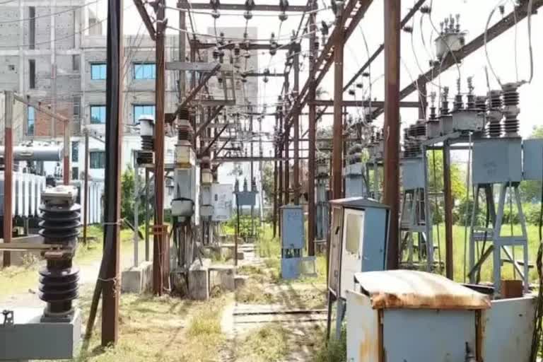 the number of employees decreased after tata power company handle the Odisha electricity company