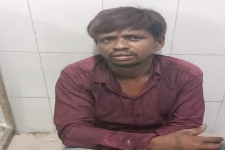 Thief caught in SNMMCH Dhanbad