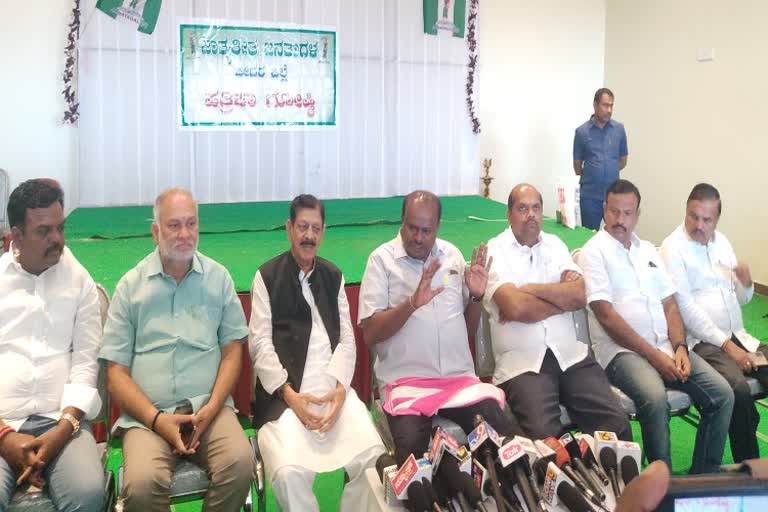 hd kumaraswamy speaks on religious war and and parties attitude