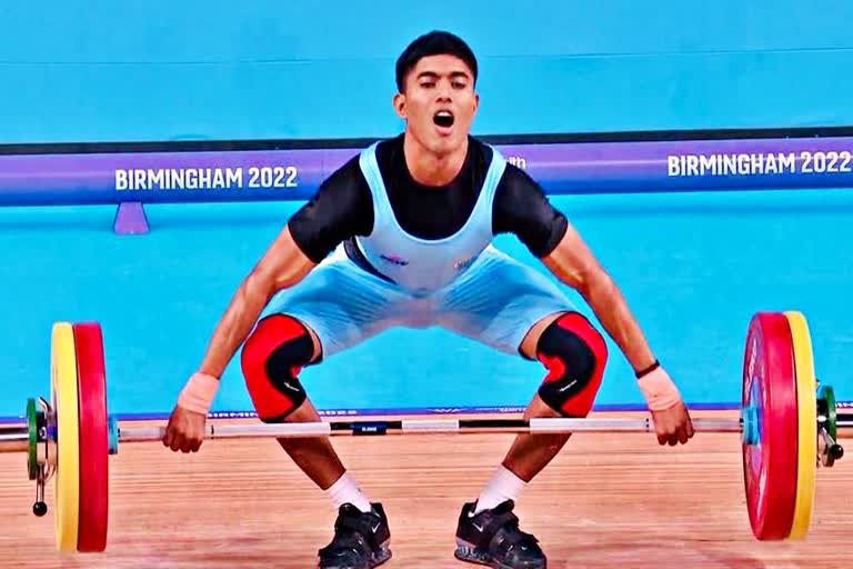 Commonwealth Games 2022  Sanket Mahadev Sargar  Sanket won silver medal  Sanket Mahadev Sargar in cwg 2022  Sports News  संकेत महादेव सरगर  कॉमनवेल्थ गेम्स 2022  खेल समाचार  सरगर ने जीता सिल्वर मेडल