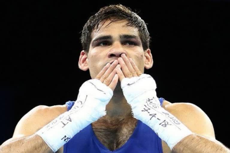 Etv Bh Boxer Hassamuddin in prequarters Boxer Hassamuddin updates Mohammad Hussamuddin at CWG India at Commonwealth Gamesarat