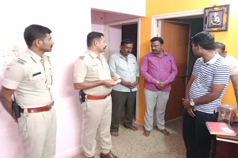 four police officers suspended who played ispit in Hubli