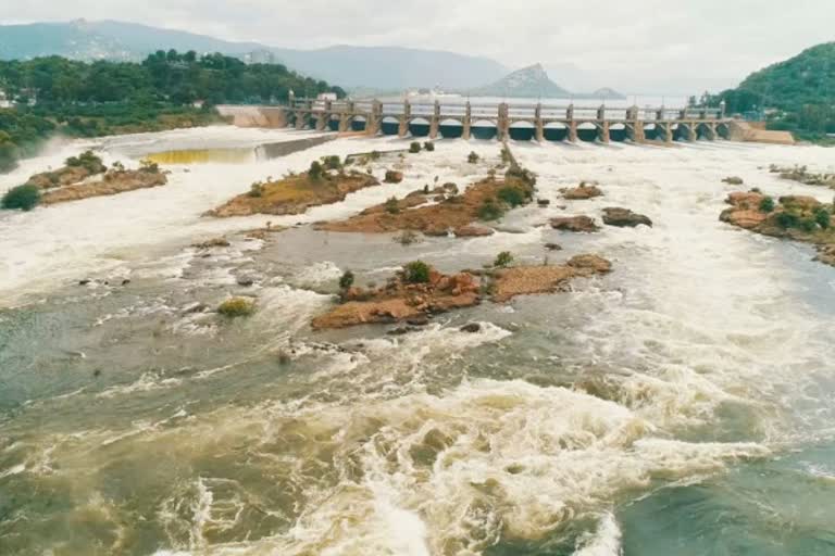 மேட்டூர் அணை 16 கண் மதகு வழியாக மீண்டும் தண்ணீர் திறப்பு