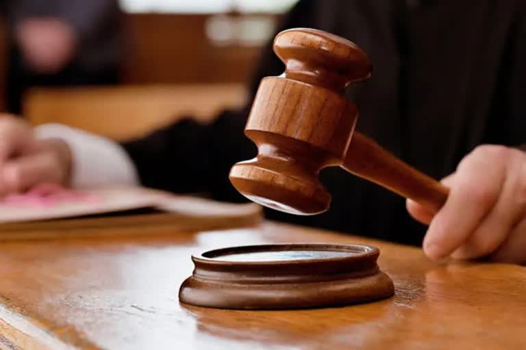 Father son duo sentenced to 20 years imprisonment for rape of minor girl  rape of minor girl in kota  പ്രായപൂർത്തിയാകാത്ത പെണ്‍കുട്ടിയെ പീഡിപ്പിച്ച പിതാവിനും മകനും 20 വർഷം തടവ്  കോട്ടയിൽ പ്രായപൂർത്തിയാകാത്ത പെണ്‍കുട്ടിയെ പീഡിപ്പിച്ച യുവാവ് അറസ്റ്റിൽ  രാജസ്ഥാനിൽ പ്രായപൂർത്തിയാകാത്ത പെണ്‍കുട്ടിക്ക് പീഡനം