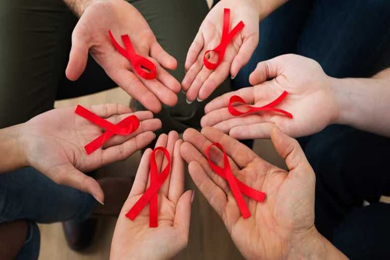 UN says 4000 people infected with hiv across world every day  എച്ച്‌ഐവി  ലോകമെമ്പാടും പ്രതിദിനം 4000 പേർക്ക് എച്ച്‌ഐവി ബാധിക്കുന്നു  എച്ച്ഐവി പ്രതിരോധ പ്രവർത്തനങ്ങൾ ഊർജിതമാക്കണമെന്ന് യുഎൻ  എയ്‌ഡ്‌സ്  രാജ്യത്ത് എച്ച്ഐവി ബാധിതരുടെ എണ്ണം വർധിക്കുന്നു