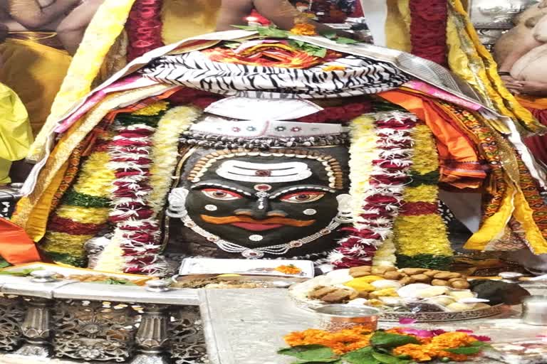 Sawan 2022 Ujjain Mahakaleshwar temple Baba Mahakal makeup on 1 August 2022