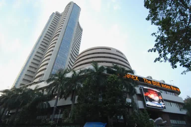 indian stock market update today 1 August 2022 sensex, nifty bse nse share market