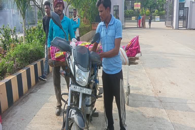 Son carry mother dead body on Bike